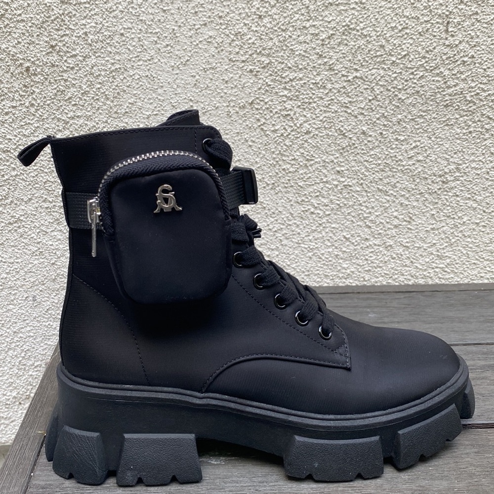 Steve Madden Boots